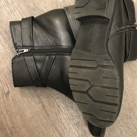 Like 🆕  Croft & Barrow Ortholite comfortable🥾Side zipper 🥾size 10 nice boot - Picture 7 of 15